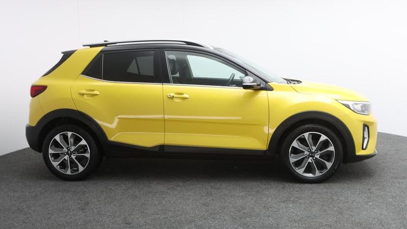 Used Kia Stonic 2021 for sale - 77116949: Photo 2