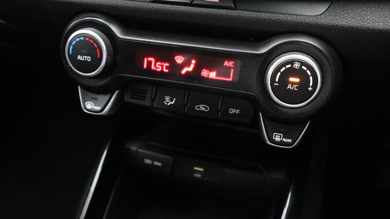 Used Kia Stonic 2021 for sale - 77116949: Photo 24