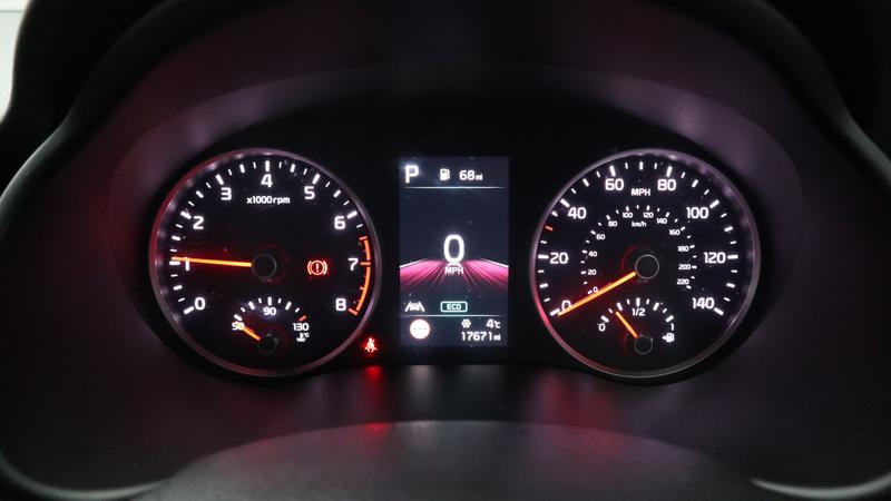 Used Kia Stonic 2023 for sale - 77117331: Photo 16