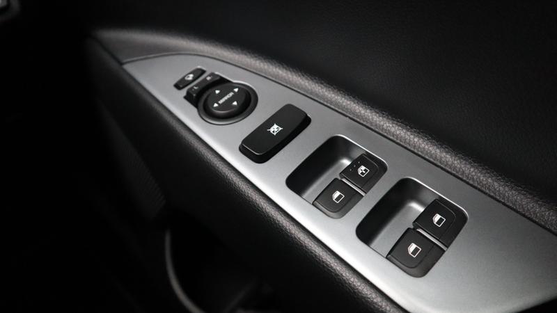 Used Kia Stonic 2023 for sale - 77117331: Photo 29