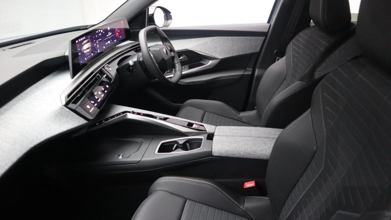 Used Peugeot E-3008 2024 for sale - 77427122: Photo 9