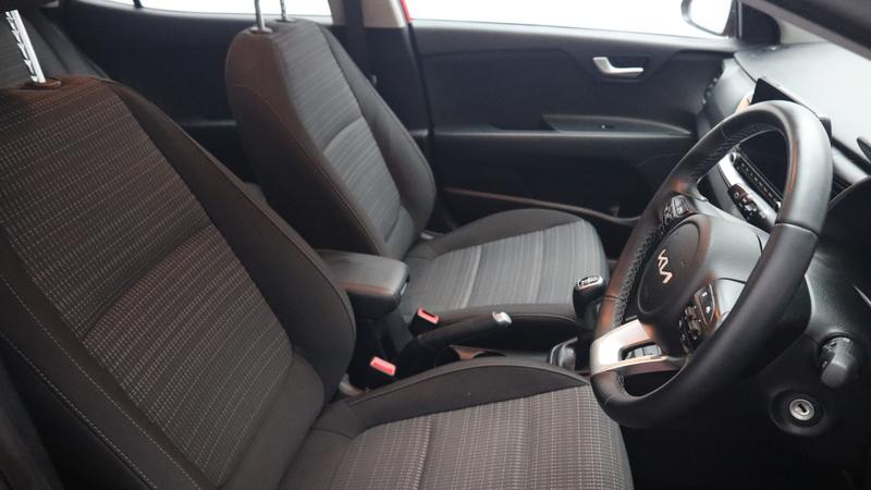 Used Kia Stonic 2025 for sale - 77493352: Photo 11