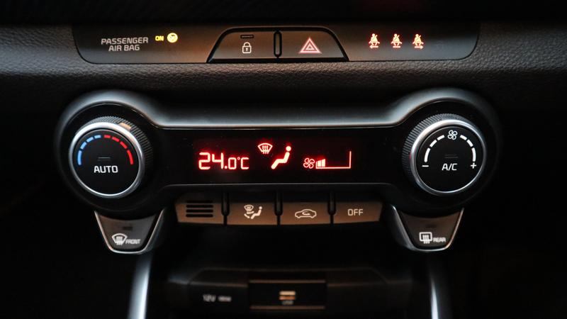 Used Kia Stonic 2023 for sale - 77248611: Photo 15