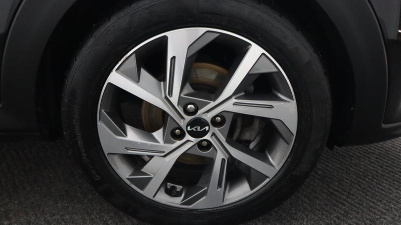 Used Kia Stonic 2024 for sale - 77619867: Photo 33