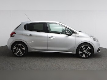 Used Peugeot 208 2018 for sale - 78540372: Photo