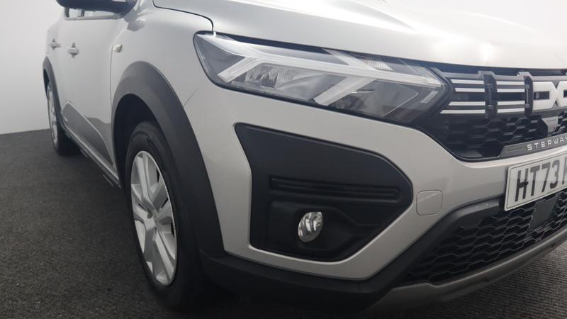 Used Dacia Sandero Stepway 2023 for sale - 77679545: Photo 32