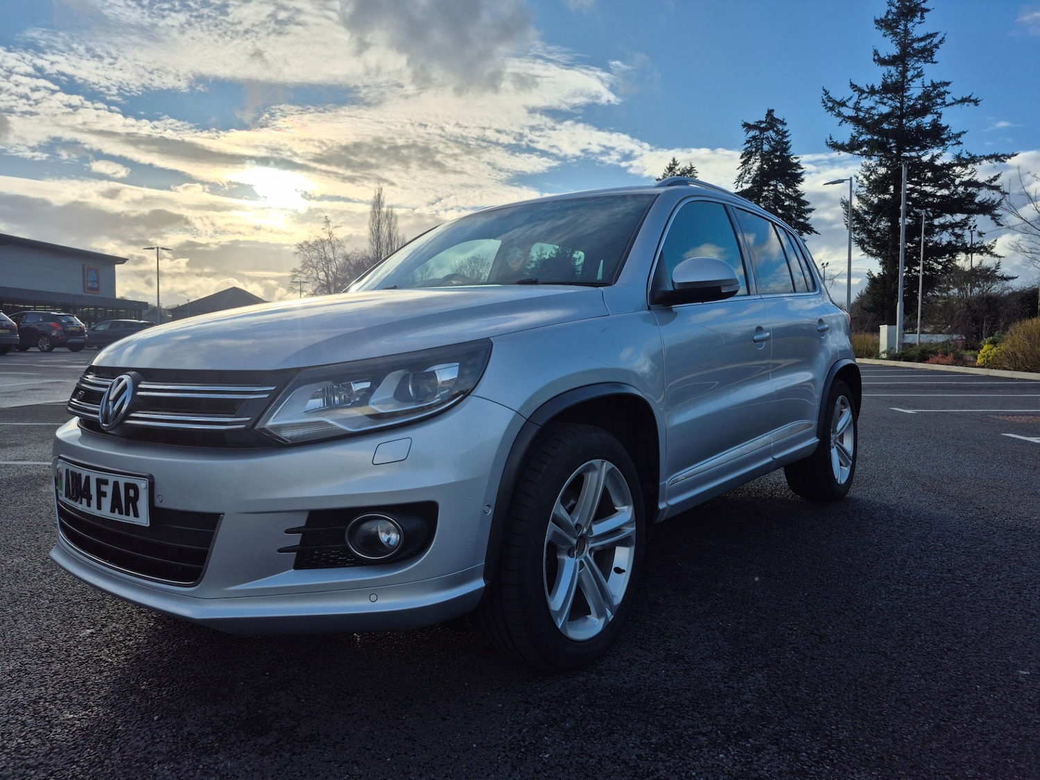 Used Volkswagen Tiguan 2014 for sale - 77483108: Photo 4
