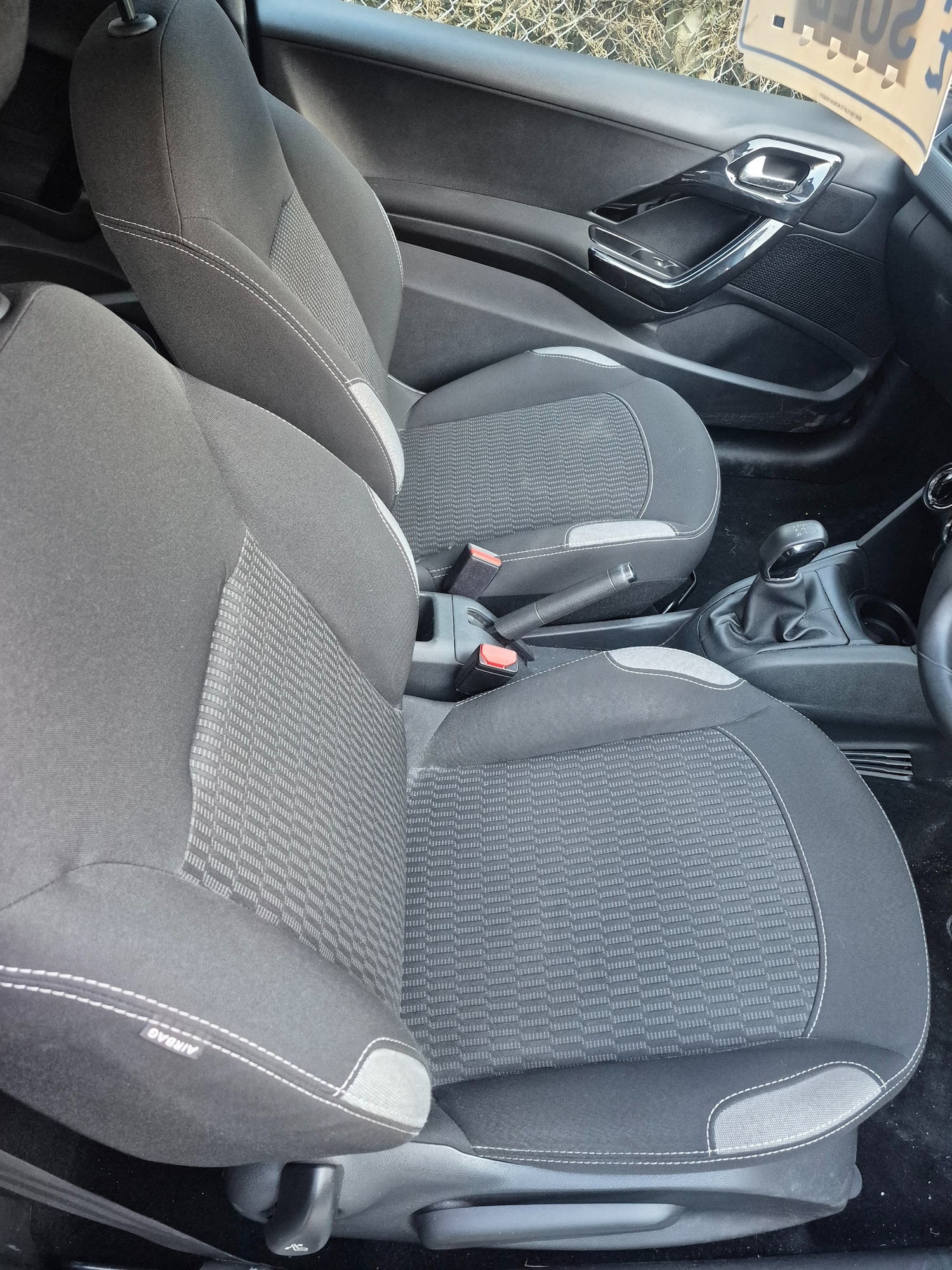 Used Peugeot 208 2015 for sale - 78069692: Photo 7