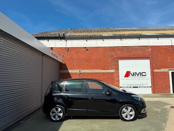 Used Renault Scenic 2012 for sale - 79471669: Photo