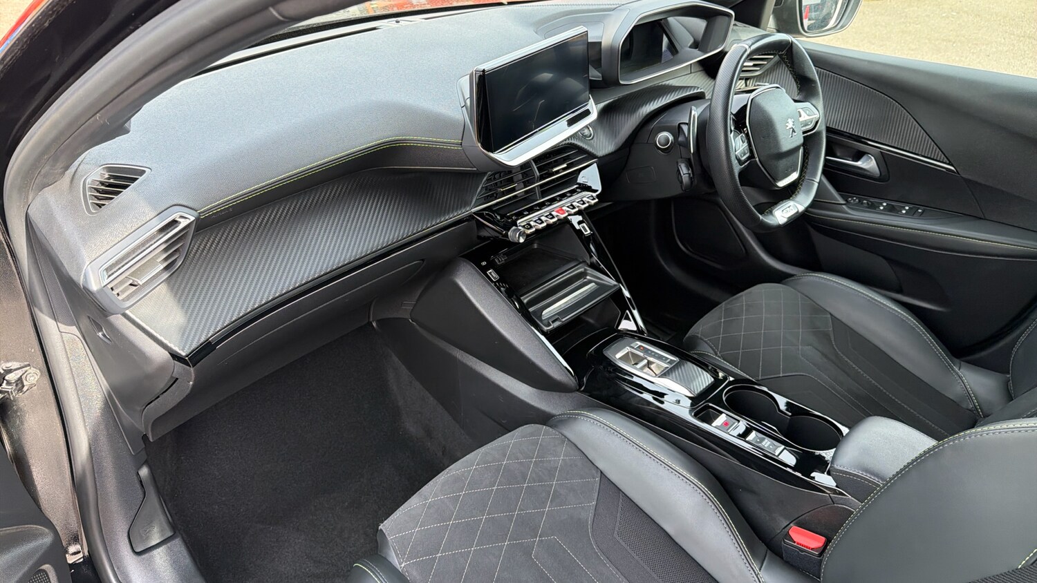 Used Peugeot 208 2023 for sale - 78179522: Photo 9