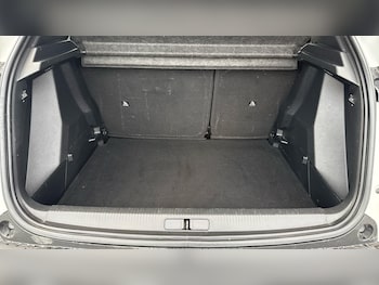 Used Peugeot 2008 2020 for sale - 76807433: Photo