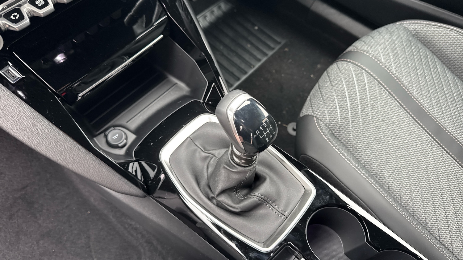 Used Peugeot 2008 2025 for sale - 77591864: Photo 13