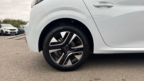 Used Peugeot 208 2025 for sale - 76232206: Photo 7