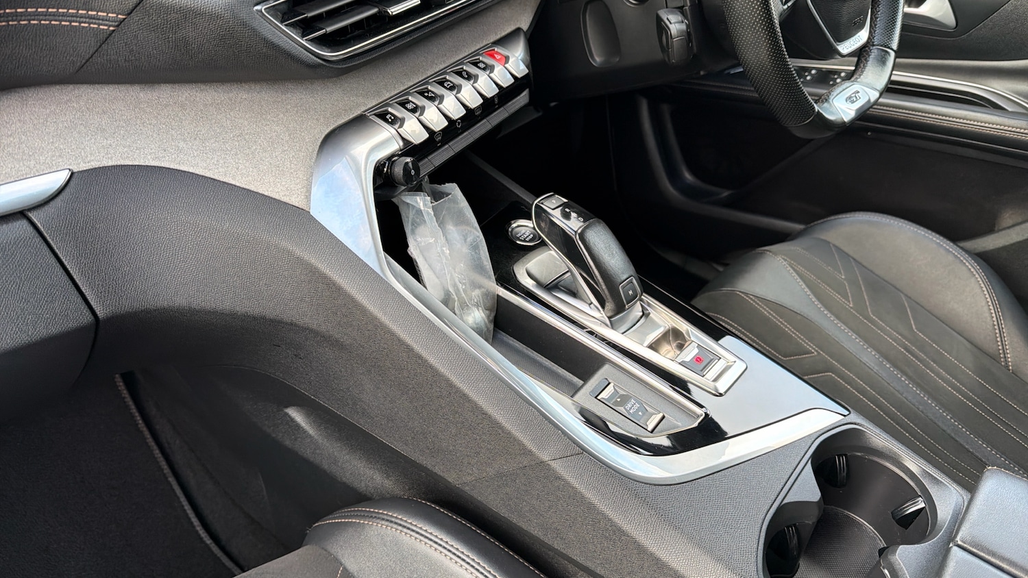 Used Peugeot 5008 2023 for sale - 76892859: Photo 13