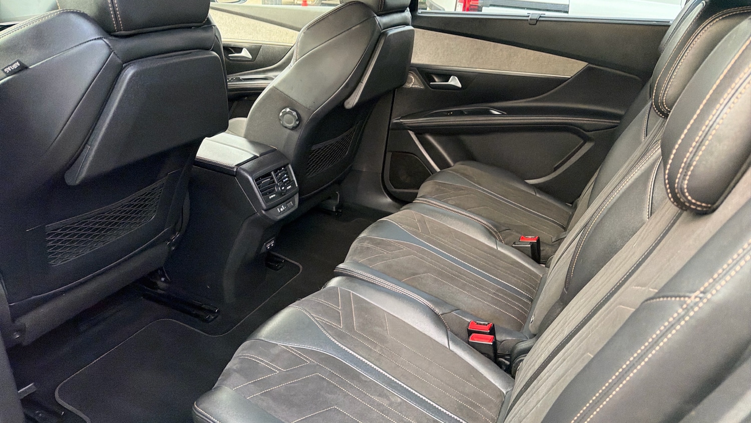 Used Peugeot 5008 2023 for sale - 76892859: Photo 16