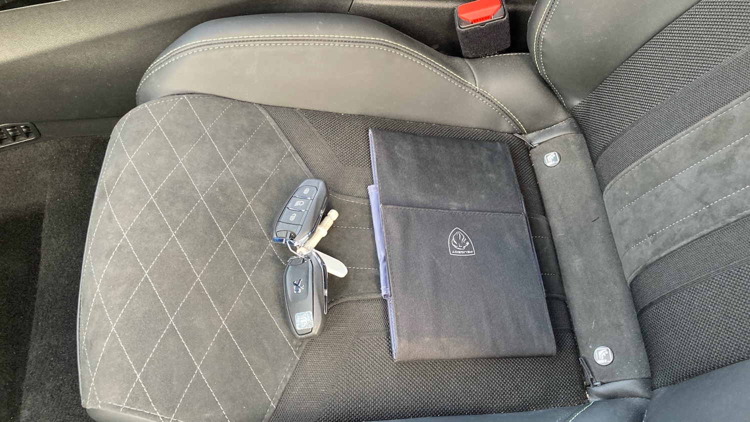 Used Peugeot 2008 2022 for sale - 76681569: Photo 19