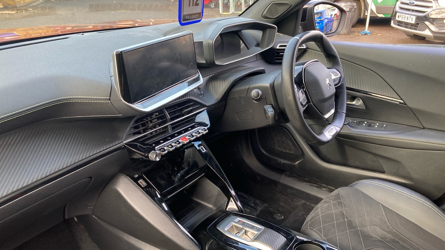 Used Peugeot 2008 2022 for sale - 76681569: Photo 9