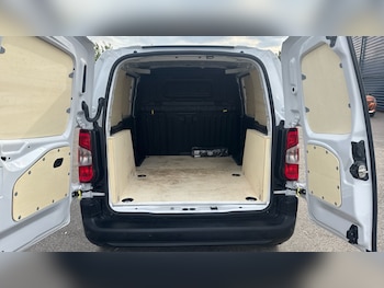 Used Toyota ProAce 2024 for sale - 79380951: Photo