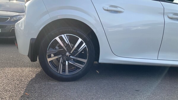 Used Peugeot 208 2022 for sale - 76211588: Photo 7