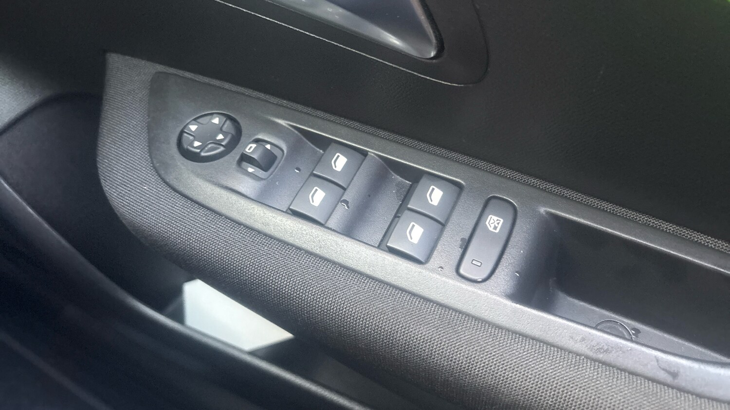 Used Peugeot 208 2024 for sale - 77730718: Photo 27