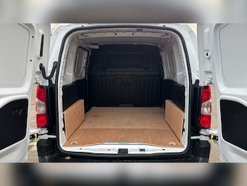 Used Vauxhall Combo 2023 for sale - 76493652: Photo