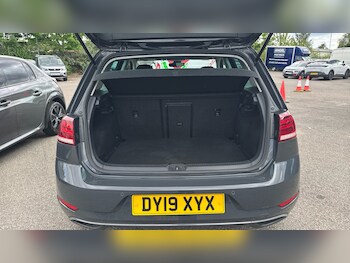 Used Volkswagen Golf 2019 for sale - 75823261: Photo