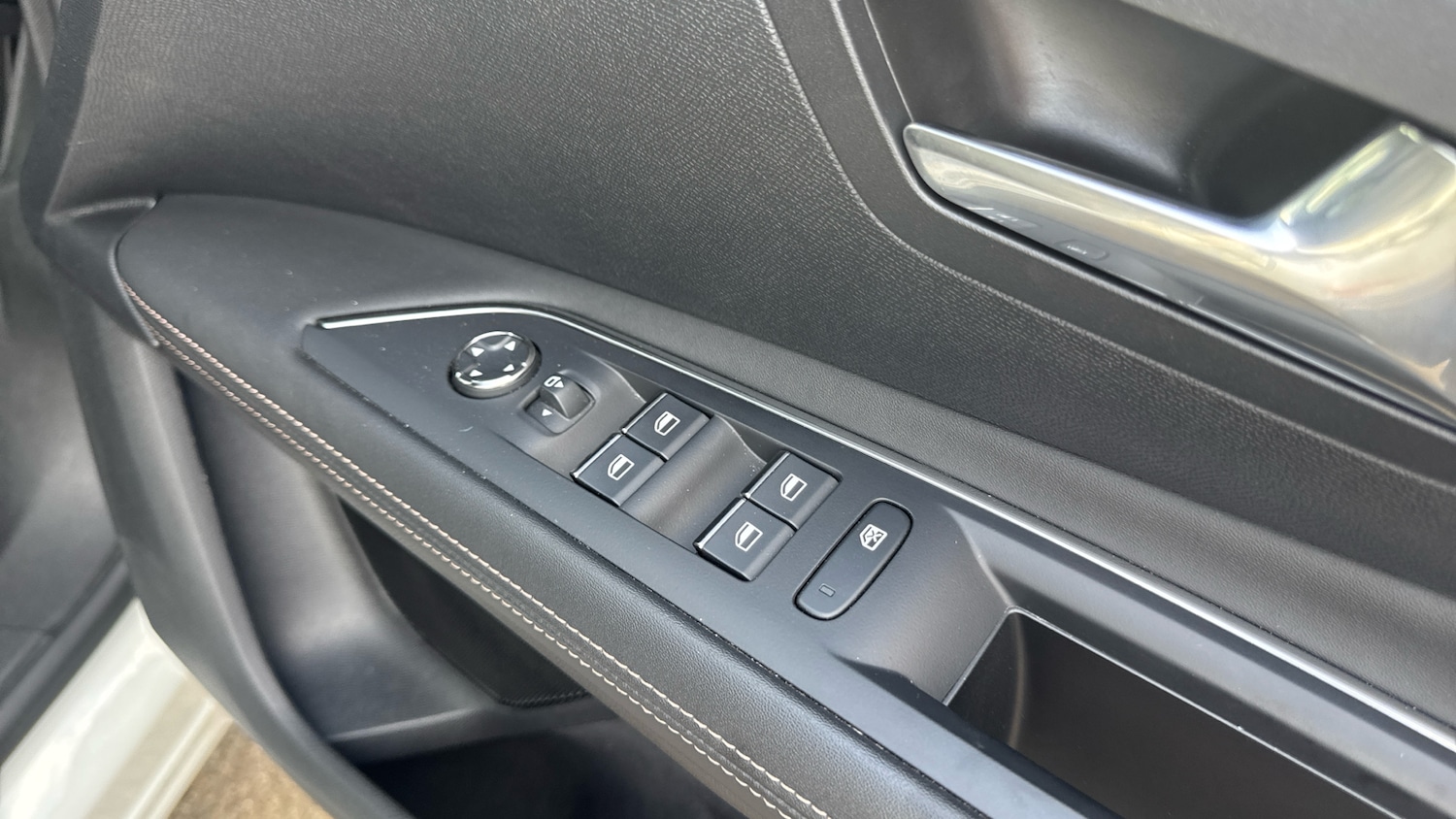 Used Peugeot 3008 2022 for sale - 76494376: Photo 28