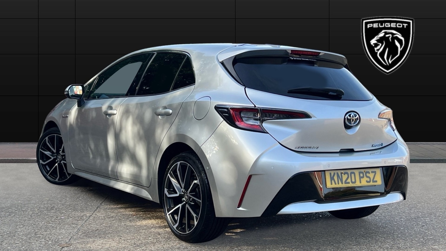 Used Toyota Corolla 2020 for sale - 77105170: Photo 2