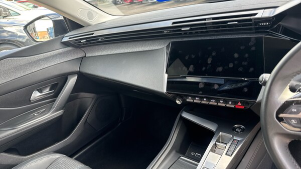 Used Peugeot 308 2022 for sale - 75972239: Photo 14
