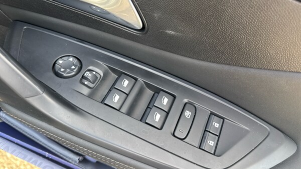 Used Peugeot 308 2022 for sale - 75972239: Photo 24