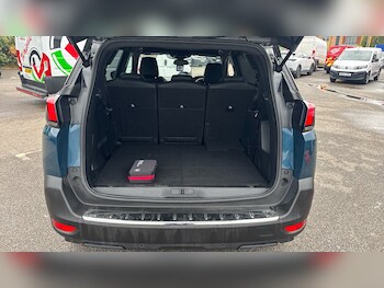Used Peugeot 5008 2023 for sale - 75239613: Photo