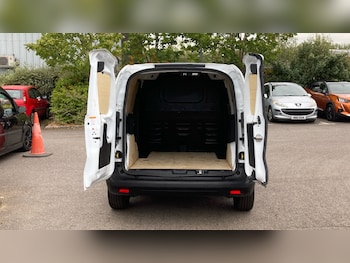 Used Ford Transit Courier 2025 for sale - 79528681: Photo