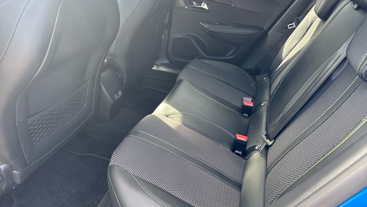 Used Peugeot 2008 2023 for sale - 75932407: Photo 16