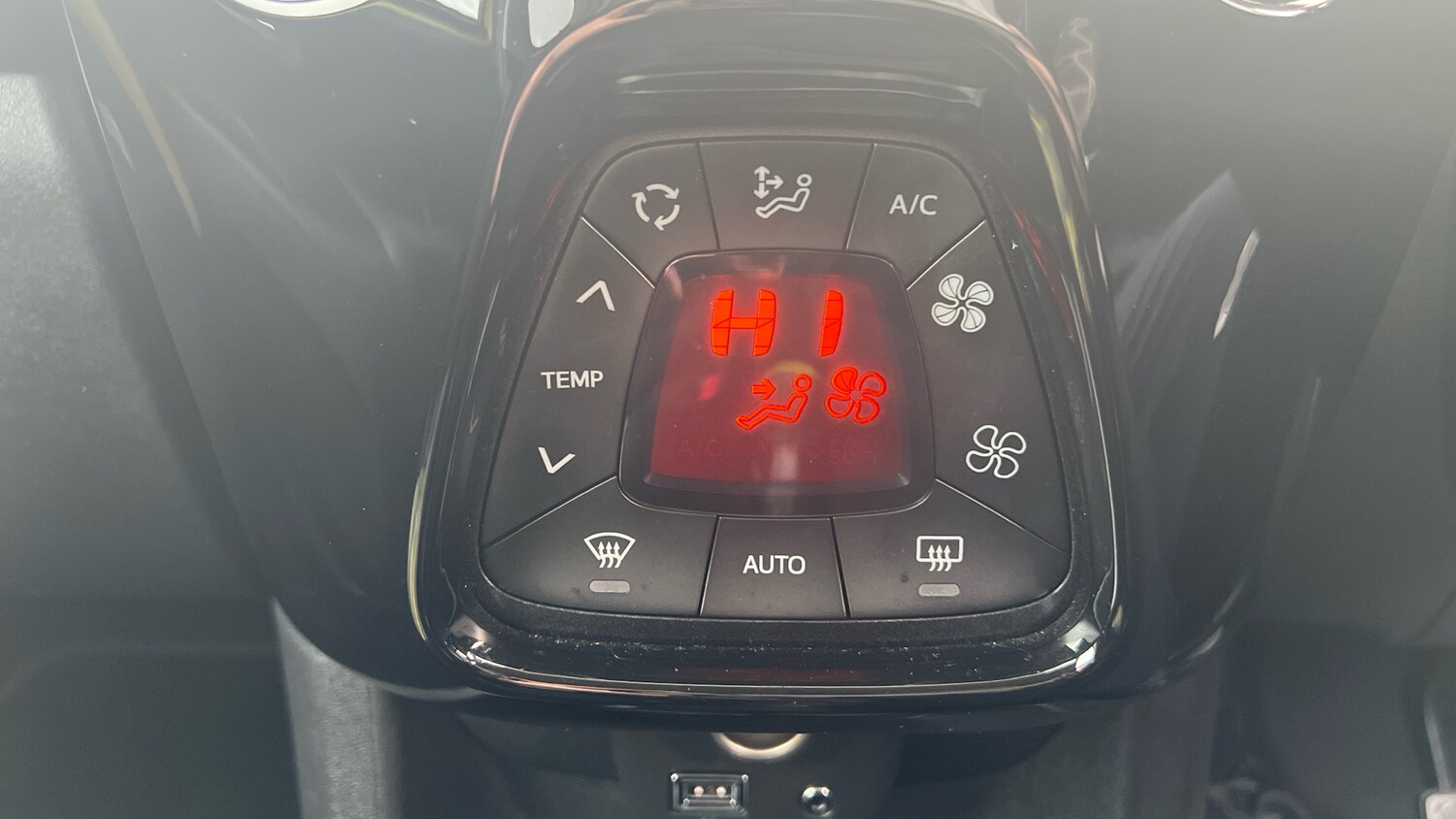 Used Peugeot 108 2020 for sale - 76830499: Photo 35