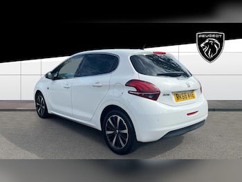 Used Peugeot 208 2018 for sale - 75931835: Photo