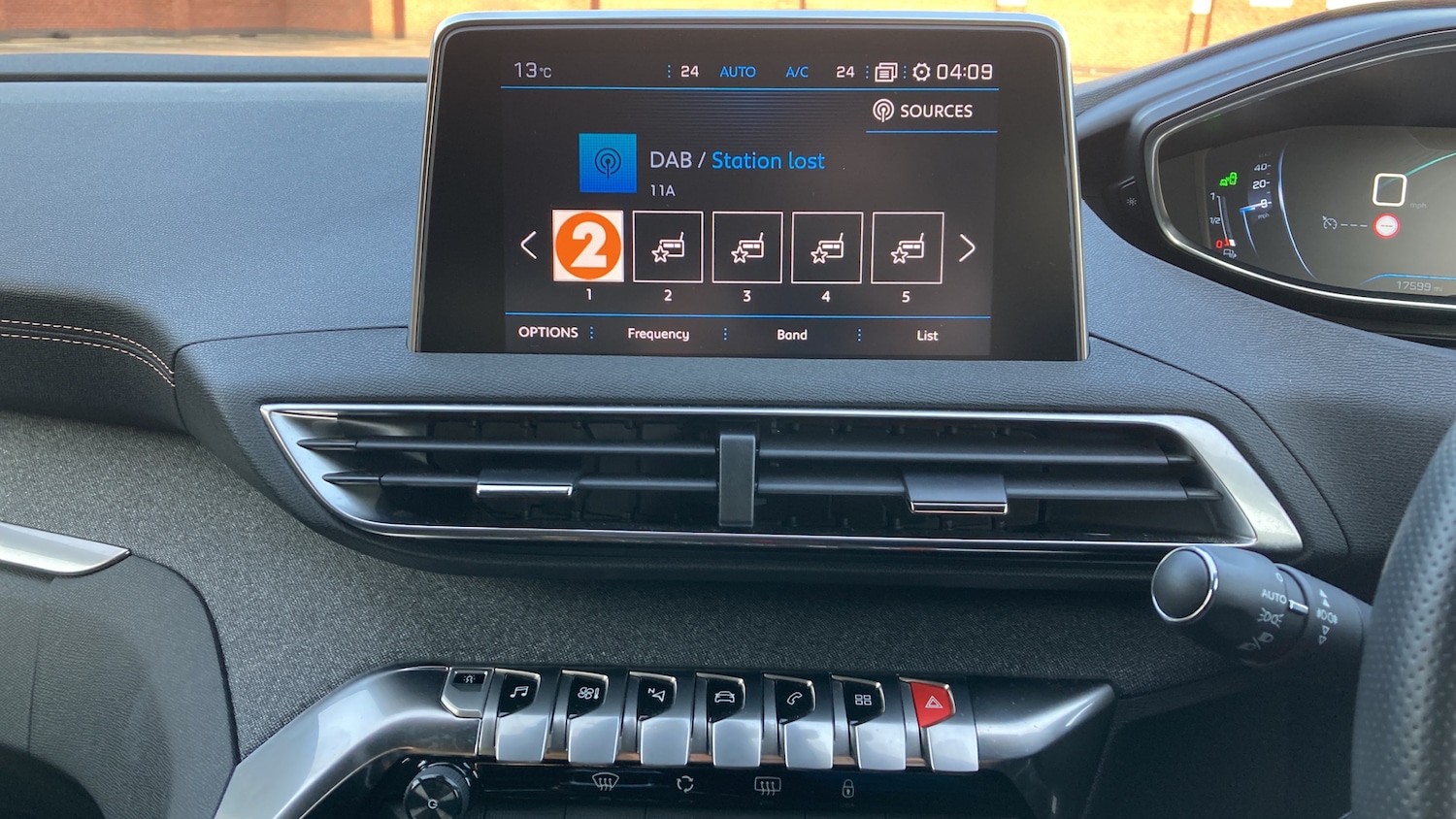 Used Peugeot 3008 2018 for sale - 77034239: Photo 12