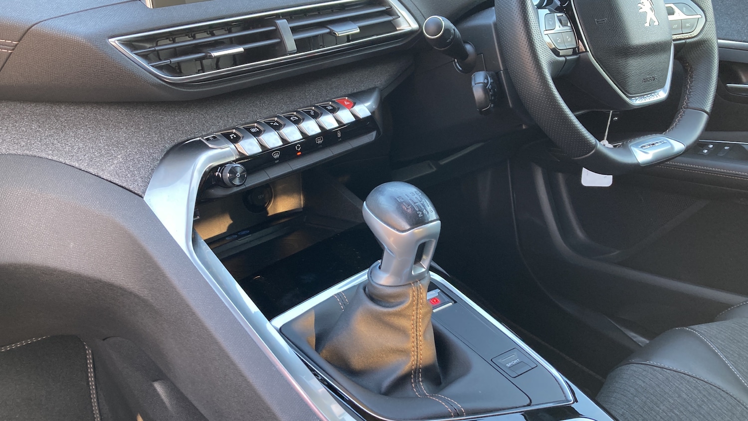 Used Peugeot 3008 2018 for sale - 77034239: Photo 13