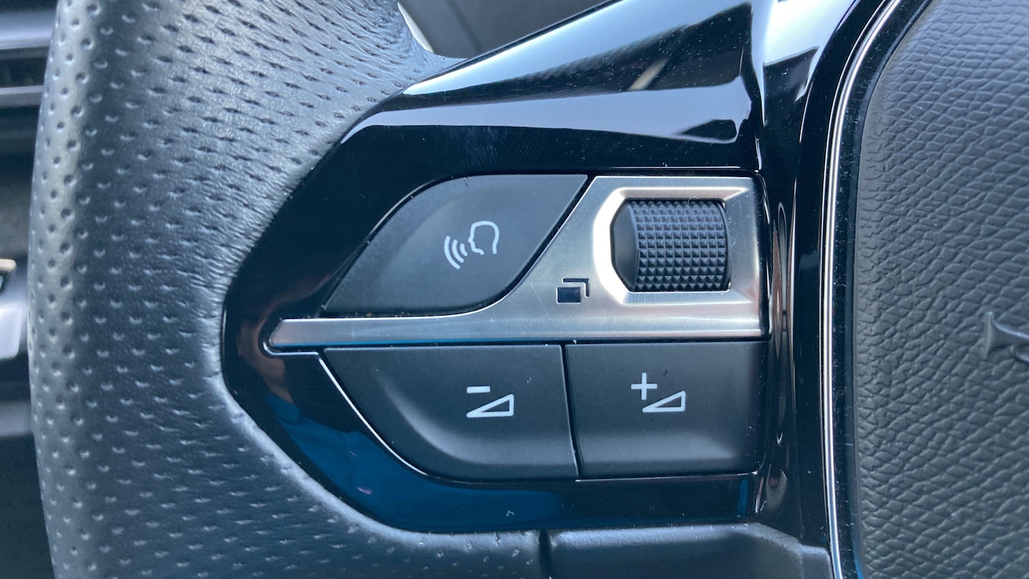 Used Peugeot 3008 2018 for sale - 77034239: Photo 26