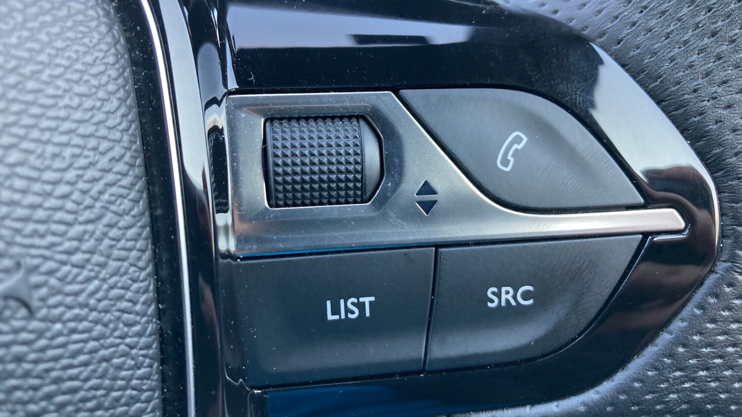 Used Peugeot 3008 2018 for sale - 77034239: Photo 27