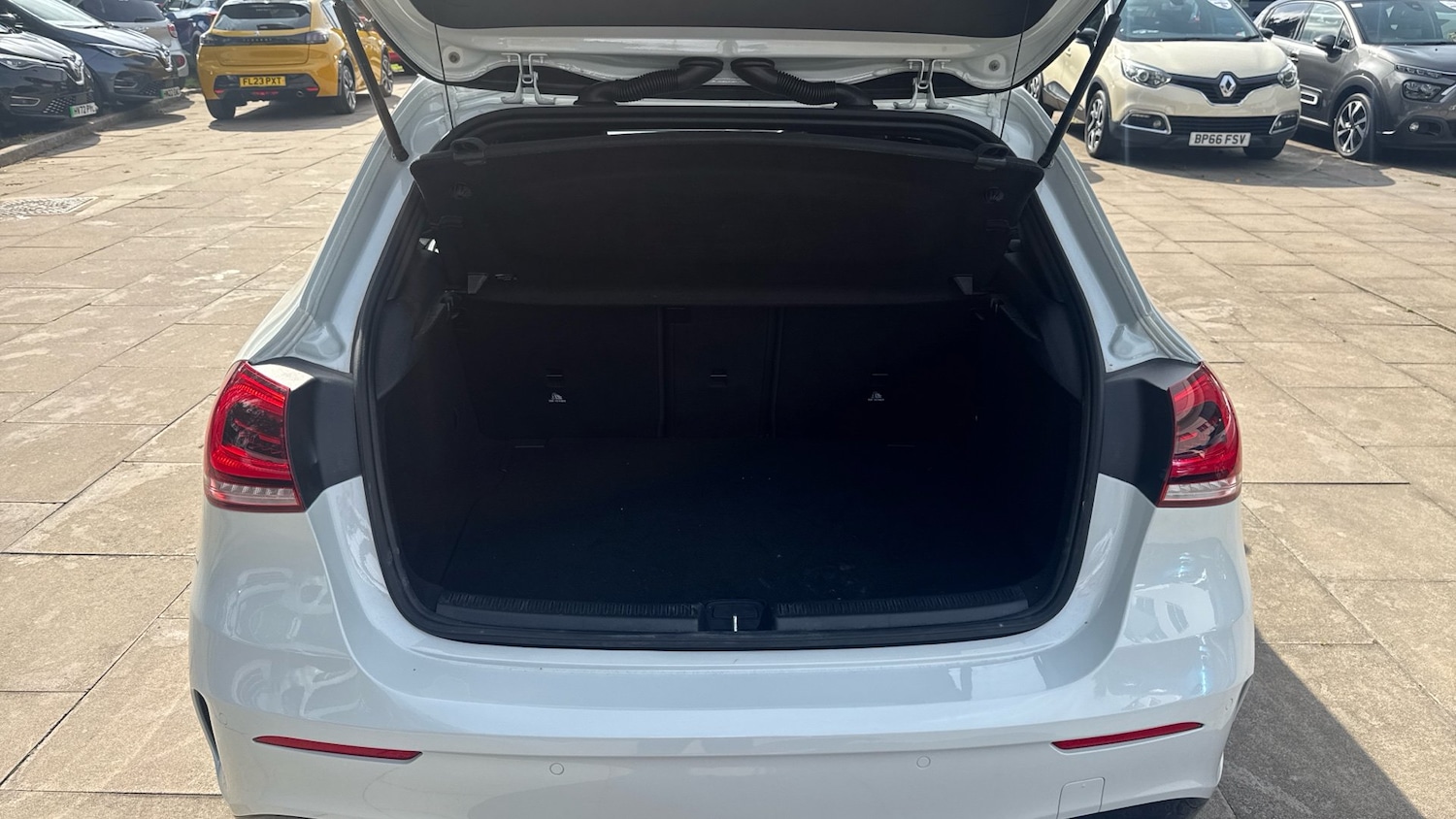 Used Mercedes-Benz A-Class 2020 for sale - 76490430: Photo 4