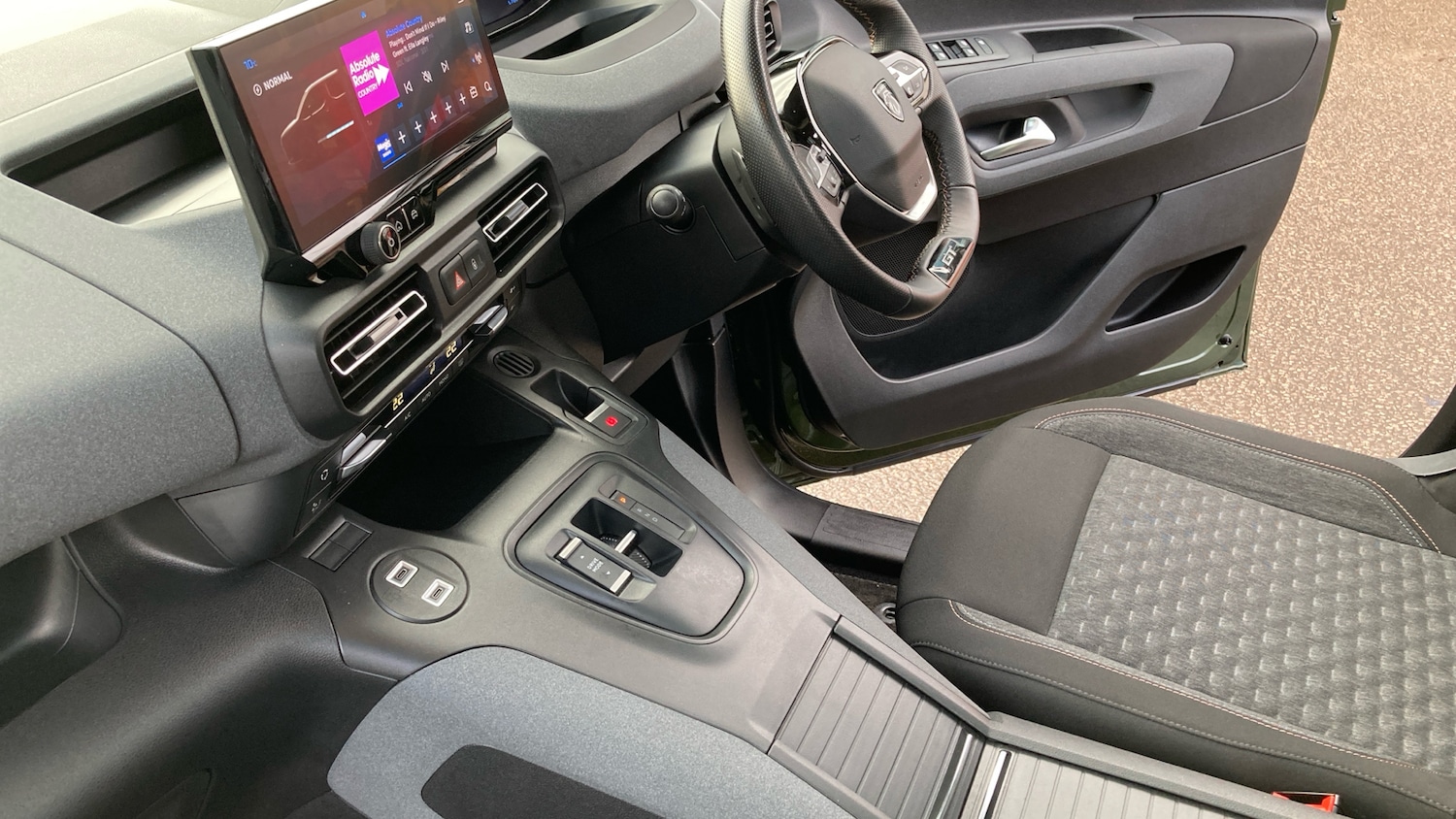 Used Peugeot Rifter 2024 for sale - 76808032: Photo 13