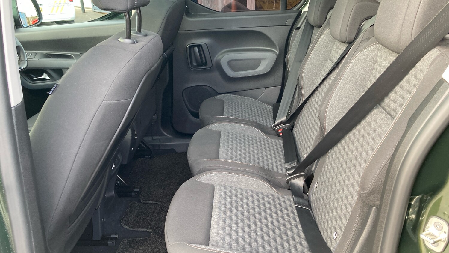 Used Peugeot Rifter 2024 for sale - 76808032: Photo 16