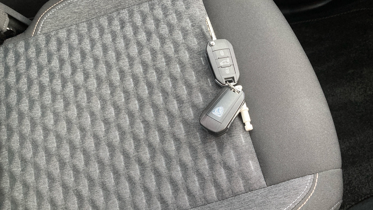 Used Peugeot Rifter 2024 for sale - 76808032: Photo 19