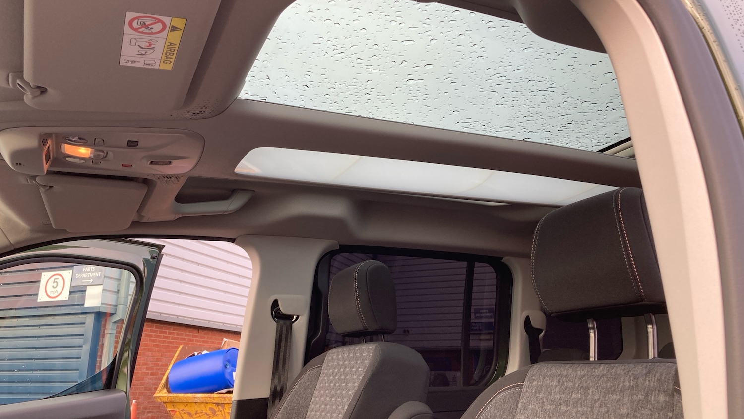 Used Peugeot Rifter 2024 for sale - 76808032: Photo 23