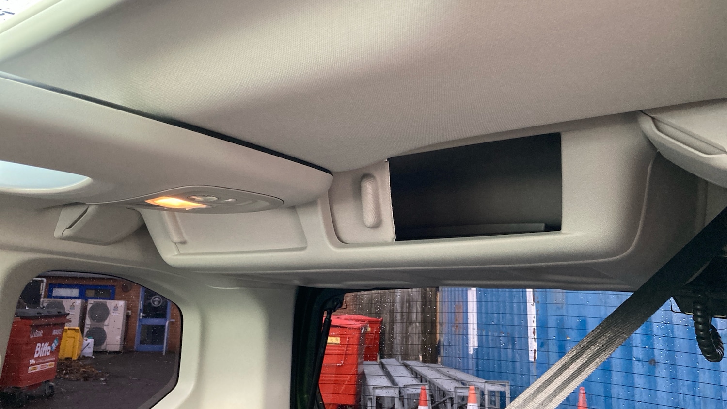 Used Peugeot Rifter 2024 for sale - 76808032: Photo 24