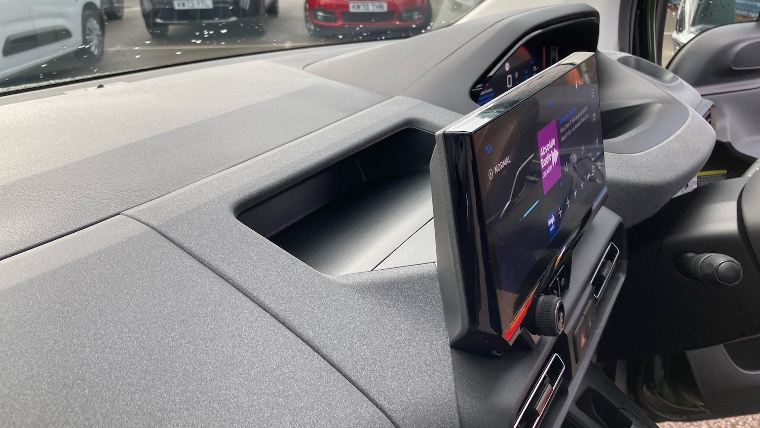 Used Peugeot Rifter 2024 for sale - 76808032: Photo 26