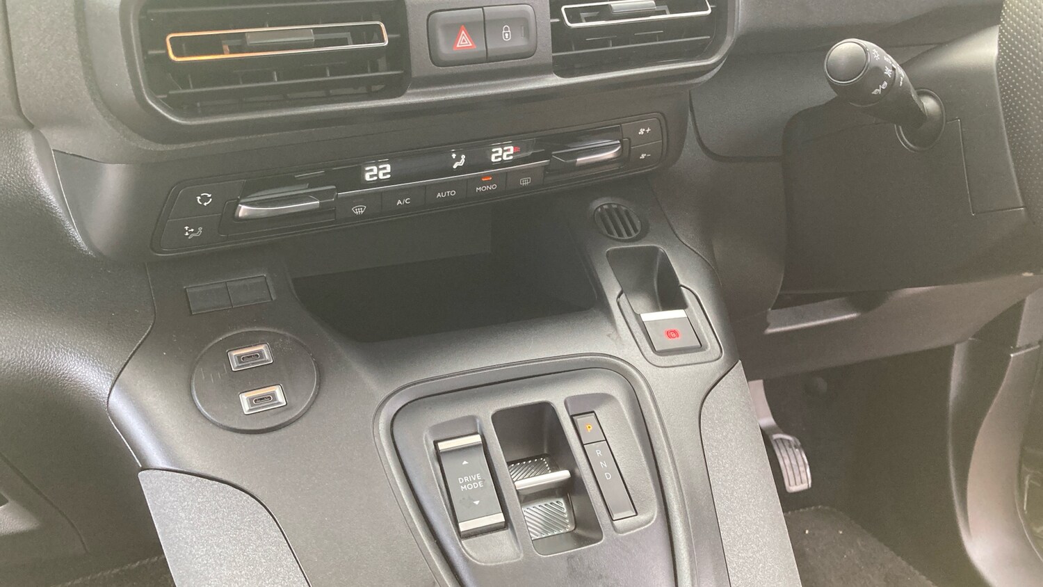 Used Peugeot Rifter 2024 for sale - 76808032: Photo 27