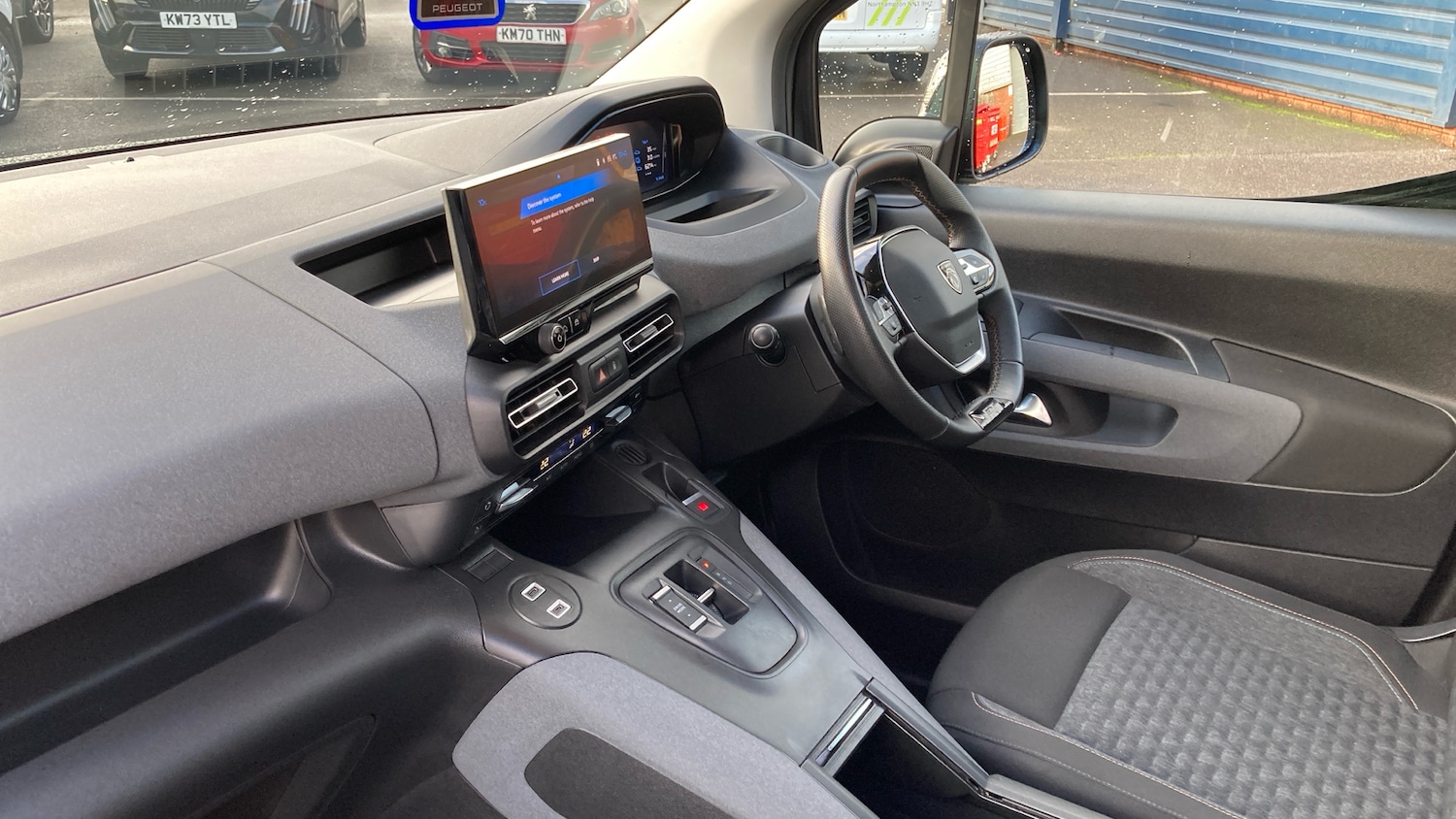 Used Peugeot Rifter 2024 for sale - 76808032: Photo 9