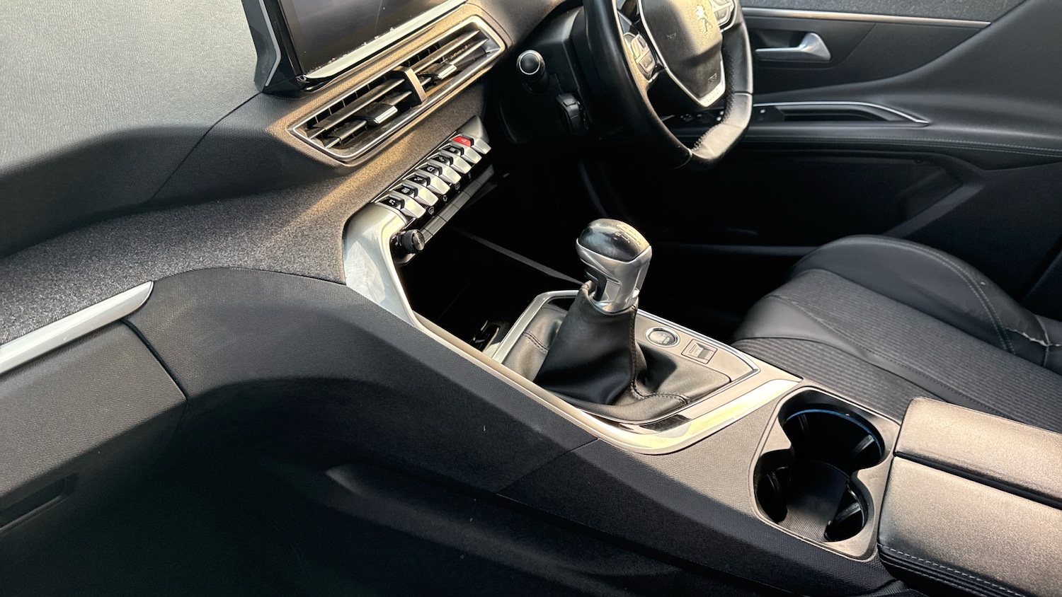 Used Peugeot 3008 2021 for sale - 76694732: Photo 13