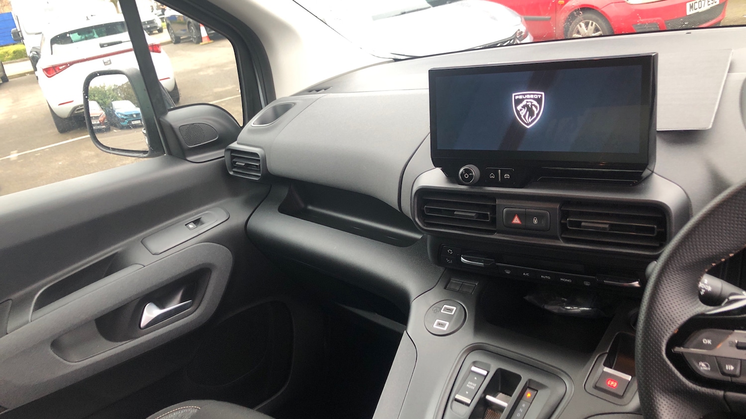 Used Peugeot Rifter 2025 for sale - 77789053: Photo 14